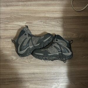 Wolverine Men's Charcoal and Black Athletic Shoes